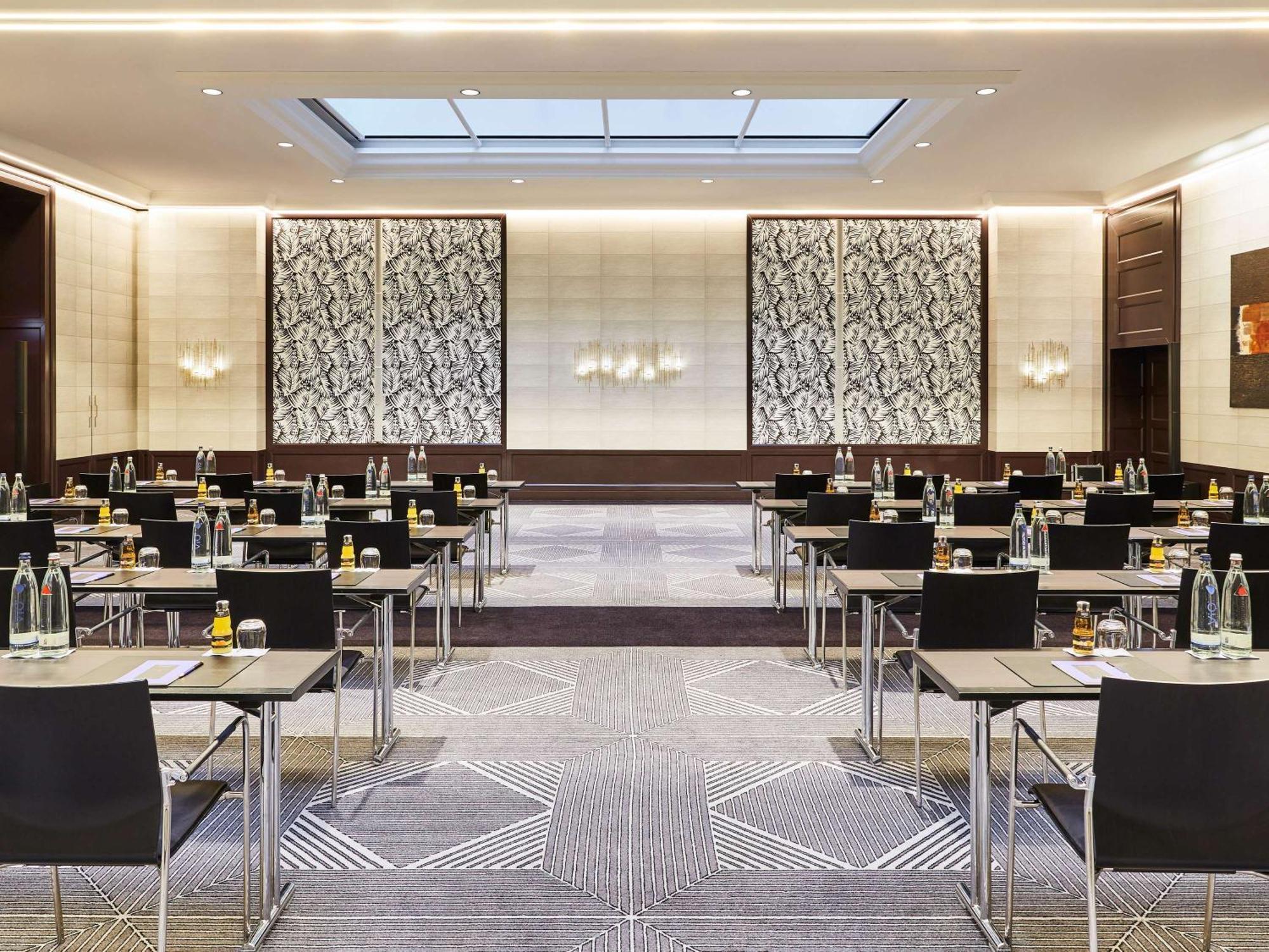 Hotel Sofitel Frankfurt Opera Frankfurt nad Mohanem Exteriér fotografie Meeting room