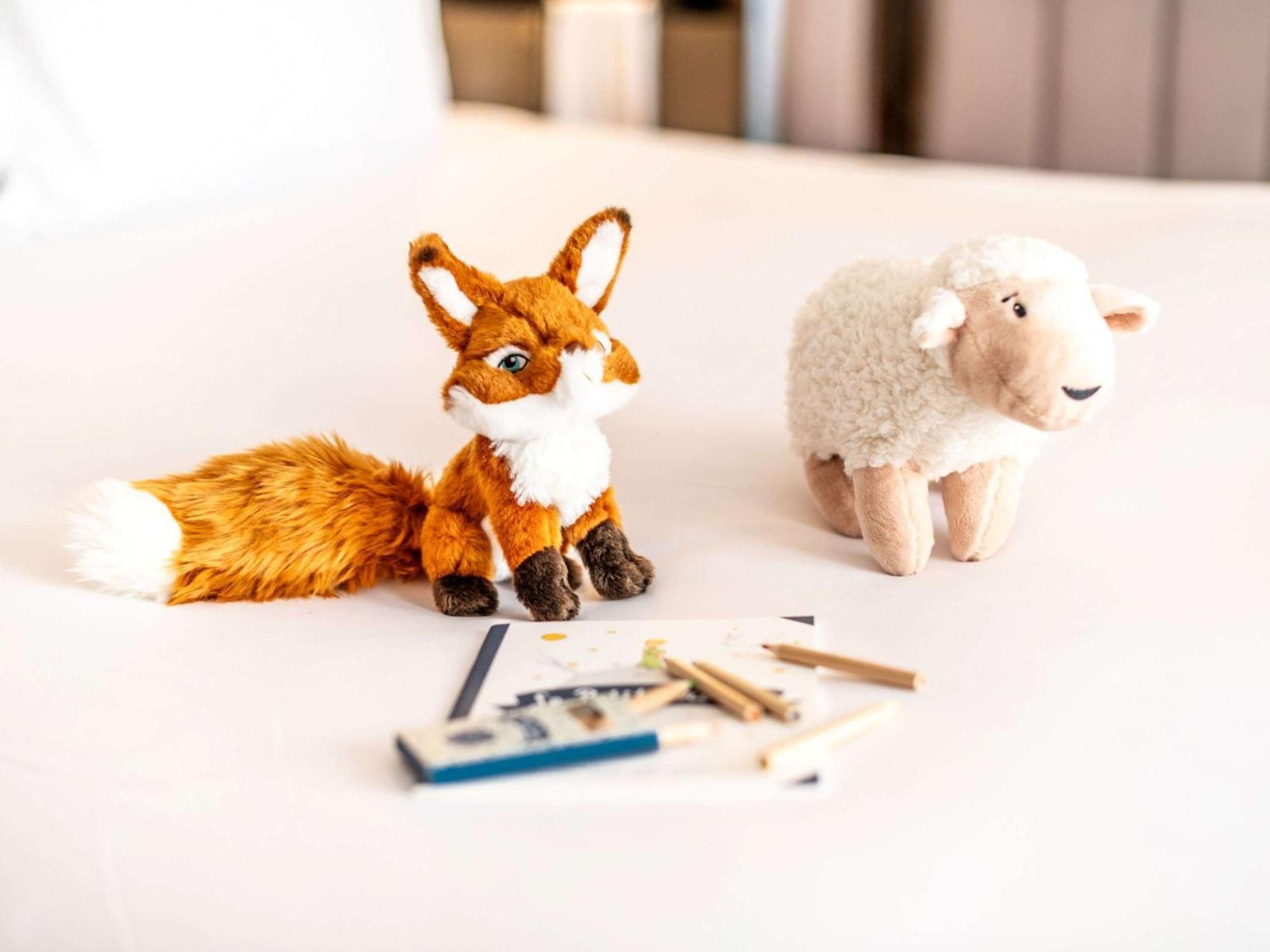 Hotel Sofitel Frankfurt Opera Frankfurt nad Mohanem Exteriér fotografie The Fox and the Lamb