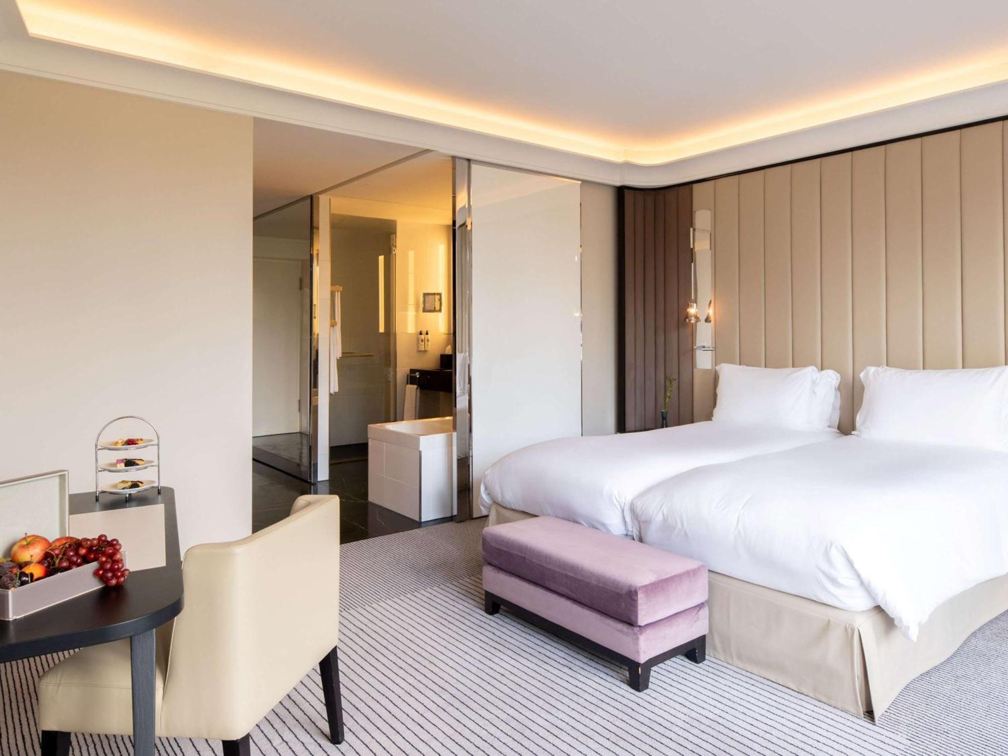 Hotel Sofitel Frankfurt Opera Frankfurt nad Mohanem Exteriér fotografie A room at the hotel